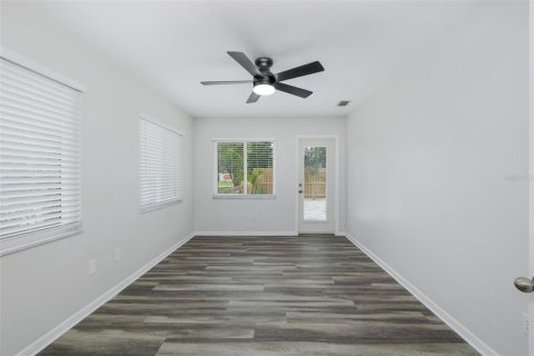 Villa ou maison à louer à Palm Harbor, Floride: 2 chambres, 132.11 m2 № 2107493 - photo 20