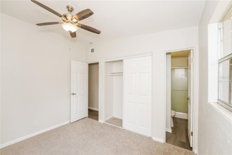 House in South Daytona, Florida 3 bedrooms, 103.4 sq.m. № 1865843 - photo 9