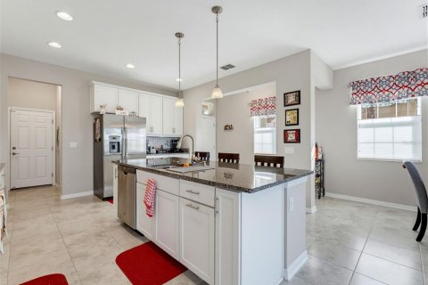 Touwnhouse à louer à Lutz, Floride: 3 chambres, 200.02 m2 № 2415384 - photo 14