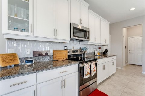 Touwnhouse à louer à Lutz, Floride: 3 chambres, 200.02 m2 № 2415384 - photo 13