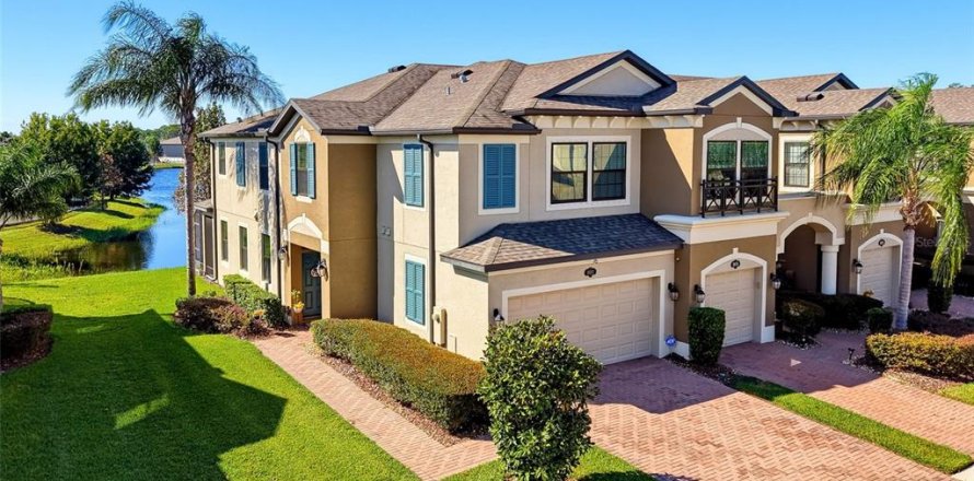 Touwnhouse à Lutz, Floride 3 chambres, 200.02 m2 № 2415384