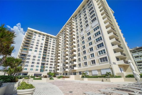 Copropriété à louer à Lauderdale-by-the-Sea, Floride: 1 chambre, 80.82 m2 № 2254909 - photo 12