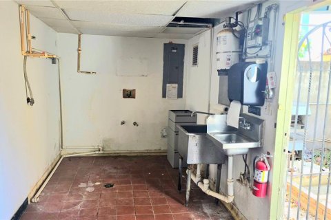 Immobilier commercial à louer à Venice, Floride: 148.64 m2 № 2214864 - photo 28