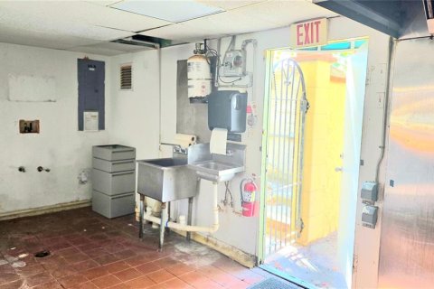 Immobilier commercial à louer à Venice, Floride: 148.64 m2 № 2214864 - photo 29