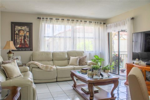 Condo in Miami, Florida, 2 bedrooms  № 1799460 - photo 30