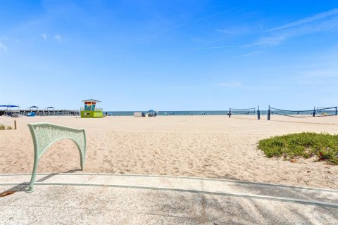 Casa en venta en Pompano Beach, Florida, 3 dormitorios, 109.07 m2 № 2145995 - foto 13