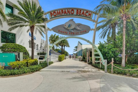 Casa en venta en Pompano Beach, Florida, 3 dormitorios, 109.07 m2 № 2145995 - foto 6