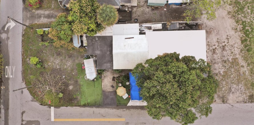 Casa en Pompano Beach, Florida 3 dormitorios, 109.07 m2 № 2145995