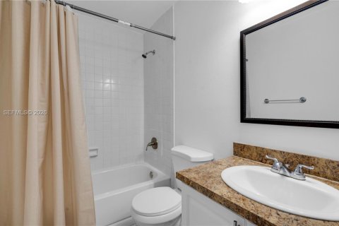 Villa ou maison à louer à Coral Springs, Floride: 3 chambres, 123.75 m2 № 2050127 - photo 16