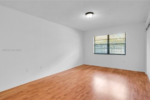 Villa ou maison à louer à Coral Springs, Floride: 3 chambres, 123.75 m2 № 2050127 - photo 26