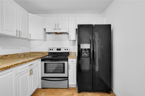 Villa ou maison à louer à Coral Springs, Floride: 3 chambres, 123.75 m2 № 2050127 - photo 11