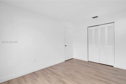 Villa ou maison à louer à Coral Springs, Floride: 3 chambres, 123.75 m2 № 2050127 - photo 20