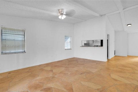 Villa ou maison à louer à Coral Springs, Floride: 3 chambres, 123.75 m2 № 2050127 - photo 13