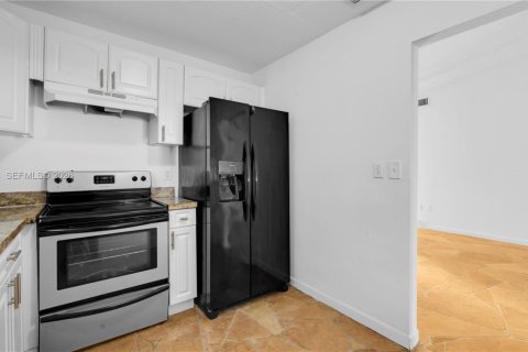 Villa ou maison à louer à Coral Springs, Floride: 3 chambres, 123.75 m2 № 2050127 - photo 8