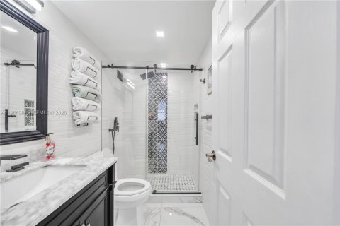 Снять в аренду кондоминиум в Холливуд, Флорида 2 спальни, 111.3м2, № 2026890 - фото 18