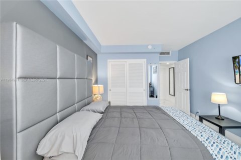 Снять в аренду кондоминиум в Холливуд, Флорида 2 спальни, 111.3м2, № 2026890 - фото 11