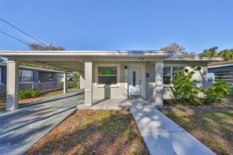 Купить виллу или дом в Тампа, Флорида 3 комнаты, 91.79м2, № 1734516 - фото 4