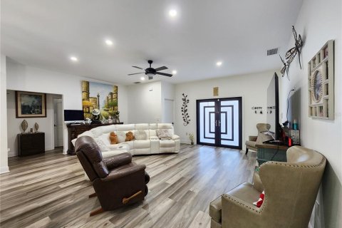 House in Naples, Florida 3 bedrooms, 149.57 sq.m. № 1853901 - photo 6