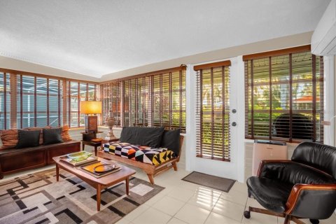 Villa ou maison à vendre à Yalaha, Floride: 2 chambres, 101.91 m2 № 2133701 - photo 20
