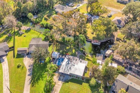 Villa ou maison à vendre à Yalaha, Floride: 2 chambres, 101.91 m2 № 2133701 - photo 2