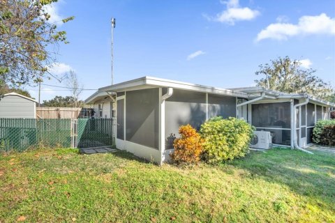 Villa ou maison à vendre à Yalaha, Floride: 2 chambres, 101.91 m2 № 2133701 - photo 26