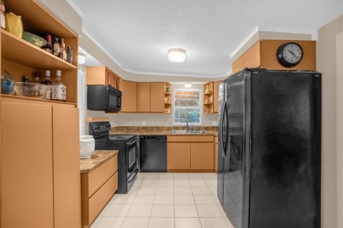 Villa ou maison à vendre à Yalaha, Floride: 2 chambres, 101.91 m2 № 2133701 - photo 11