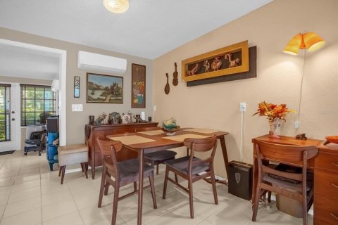 Villa ou maison à vendre à Yalaha, Floride: 2 chambres, 101.91 m2 № 2133701 - photo 9