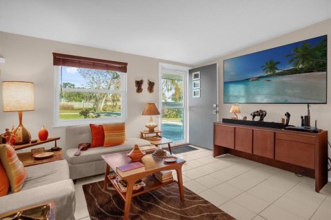 Villa ou maison à vendre à Yalaha, Floride: 2 chambres, 101.91 m2 № 2133701 - photo 8