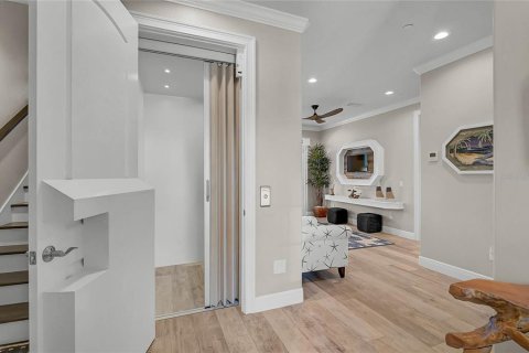 Купить таунхаус в Венеция, Флорида 13 комнат, 299.05м2, № 2141478 - фото 17