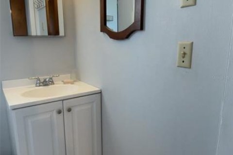 Villa ou maison à louer à Englewood, Floride: 2 chambres, 99.41 m2 № 1882789 - photo 24