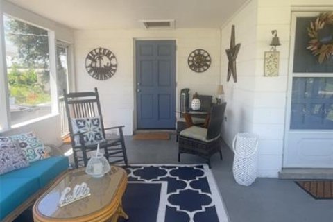 Villa ou maison à louer à Englewood, Floride: 2 chambres, 99.41 m2 № 1882789 - photo 4