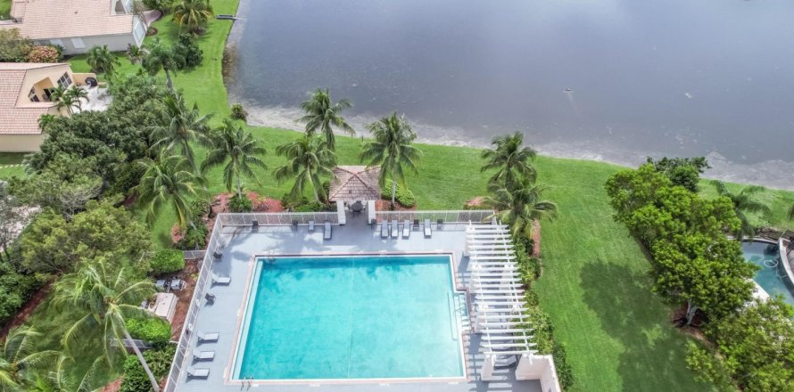 Casa en Boynton Beach, Florida 3 dormitorios, 161.09 m2 № 1168910