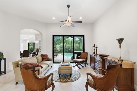 Villa ou maison à vendre à Jensen Beach, Floride: 4 chambres, 284 m2 № 2190266 - photo 8