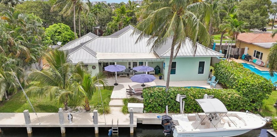 Casa en Lighthouse Point, Florida 3 dormitorios, 197.42 m2 № 2181209