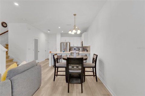 Townhouse in Orlando, Florida 3 bedrooms, 140.84 sq.m. № 2231595 - photo 9