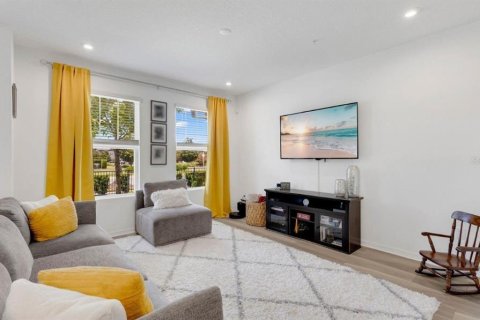 Townhouse in Orlando, Florida 3 bedrooms, 140.84 sq.m. № 2231595 - photo 4