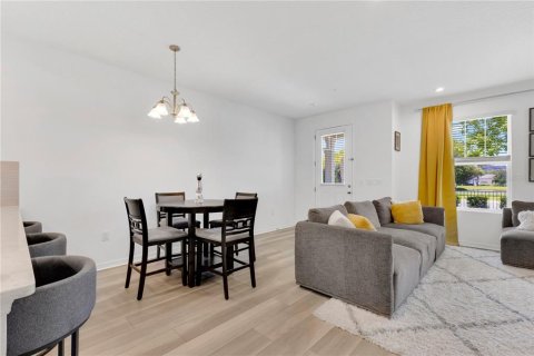 Townhouse in Orlando, Florida 3 bedrooms, 140.84 sq.m. № 2231595 - photo 8