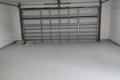 House in LaBelle, Florida 3 bedrooms, 215.53 sq.m. № 1783771 - photo 5