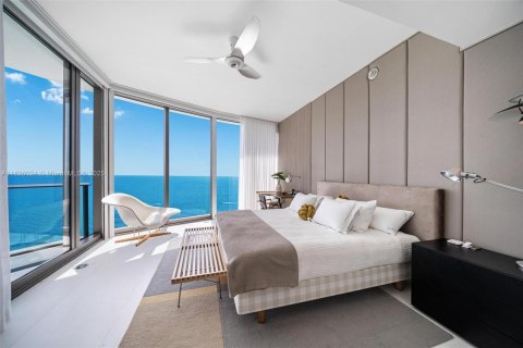 Condominio en venta en Sunny Isles Beach, Florida, 3 dormitorios, 286.14 m2 № 1936551 - foto 13