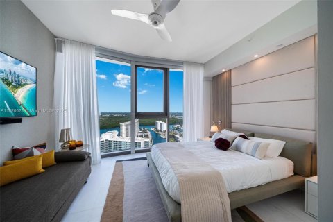 Condominio en venta en Sunny Isles Beach, Florida, 3 dormitorios, 286.14 m2 № 1936551 - foto 25