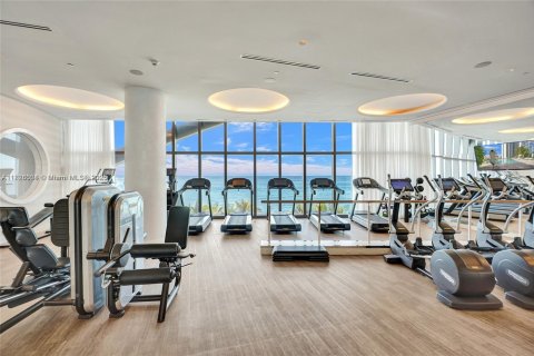 Condominio en venta en Sunny Isles Beach, Florida, 3 dormitorios, 286.14 m2 № 1936551 - foto 29