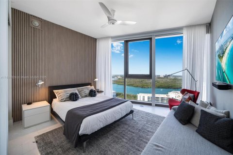 Condominio en venta en Sunny Isles Beach, Florida, 3 dormitorios, 286.14 m2 № 1936551 - foto 23