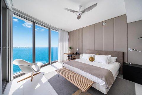 Condominio en venta en Sunny Isles Beach, Florida, 3 dormitorios, 286.14 m2 № 1936551 - foto 10