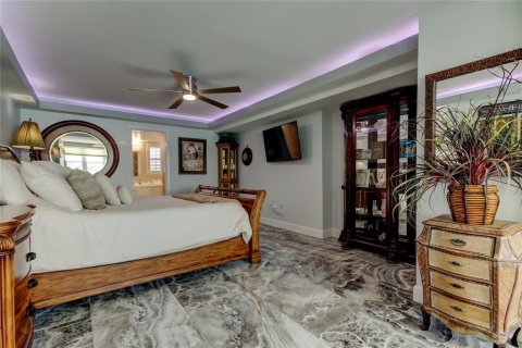 Condominio en venta en Saint Petersburg, Florida, 2 dormitorios, 157.93 m2 № 2228315 - foto 29