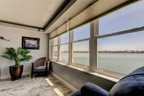 Condominio en venta en Saint Petersburg, Florida, 2 dormitorios, 157.93 m2 № 2228315 - foto 22
