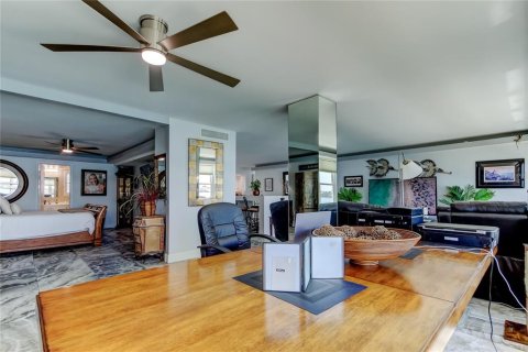 Condominio en venta en Saint Petersburg, Florida, 2 dormitorios, 157.93 m2 № 2228315 - foto 25