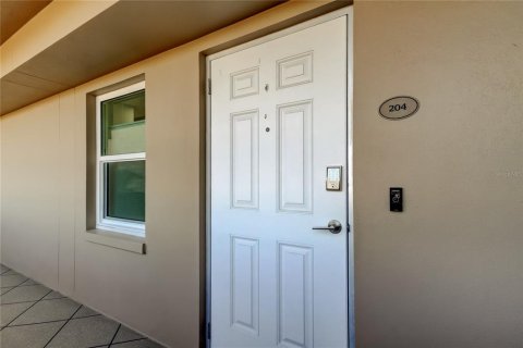 Condominio en venta en Saint Petersburg, Florida, 2 dormitorios, 157.93 m2 № 2228315 - foto 3