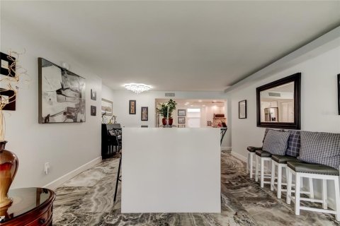 Condominio en venta en Saint Petersburg, Florida, 2 dormitorios, 157.93 m2 № 2228315 - foto 19