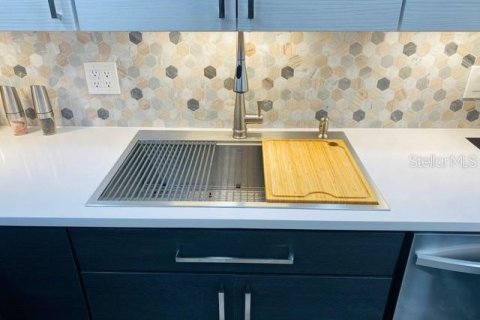 Condominio en venta en Saint Petersburg, Florida, 2 dormitorios, 157.93 m2 № 2228315 - foto 8
