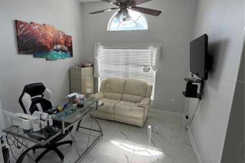 Villa ou maison à vendre à Kissimmee, Floride: 4 chambres, 171.03 m2 № 2227256 - photo 20